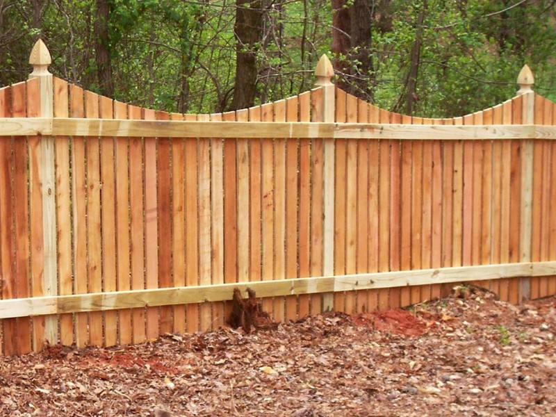 Scalloped Picket Wood Fence Style