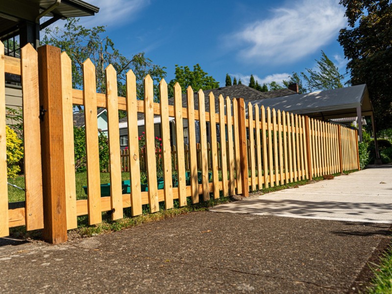 Traditional Picket Wood Fence Style